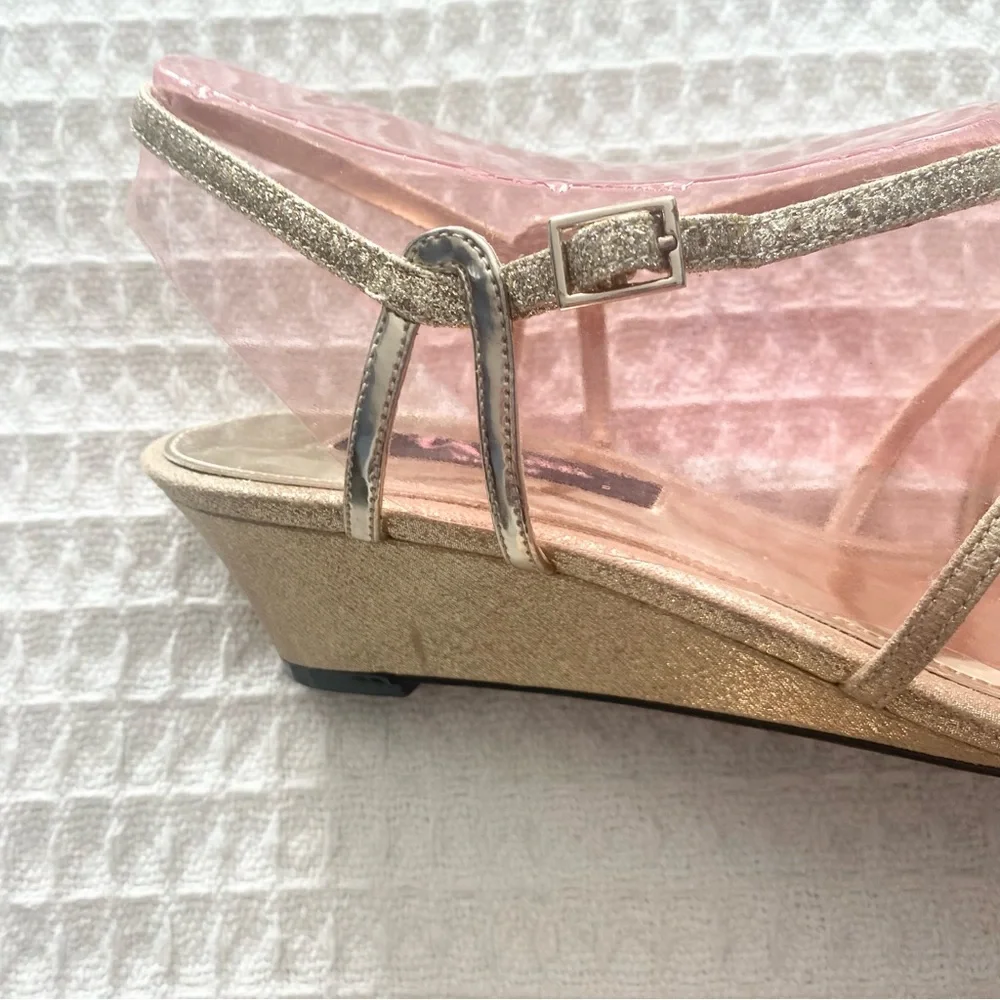 Nina Foley YG Platino Glittery Gold Wedge Sandals size 10